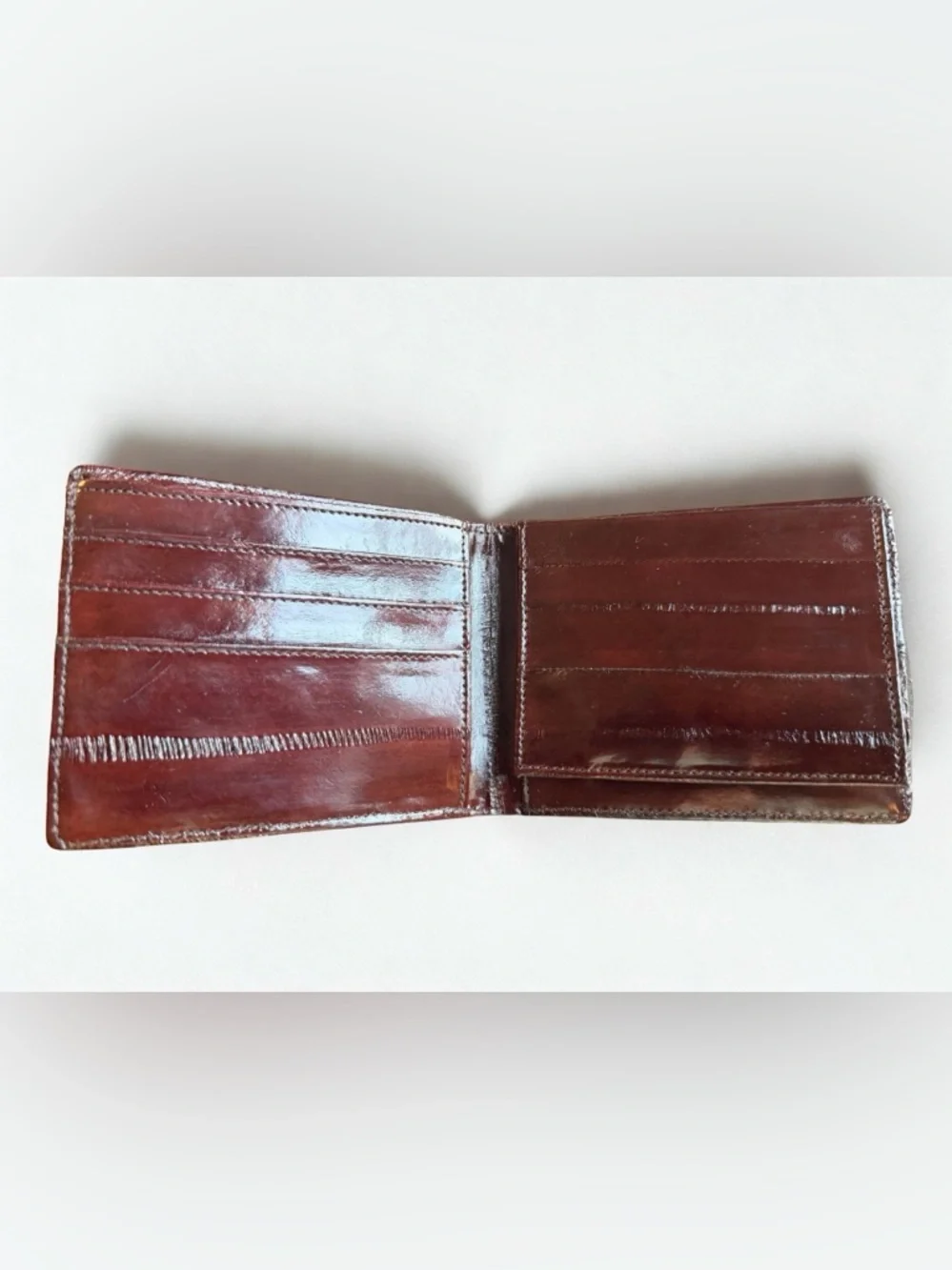 Slim Eelskin Bifold Wallet -Brown